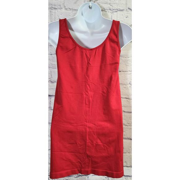 Anabel Connection Red Sleeveless Tank Top One Size Lightweight Soft Stretch - Picture 3 of 5